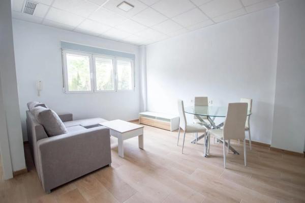 Piso en avenida del País Valencià, 23