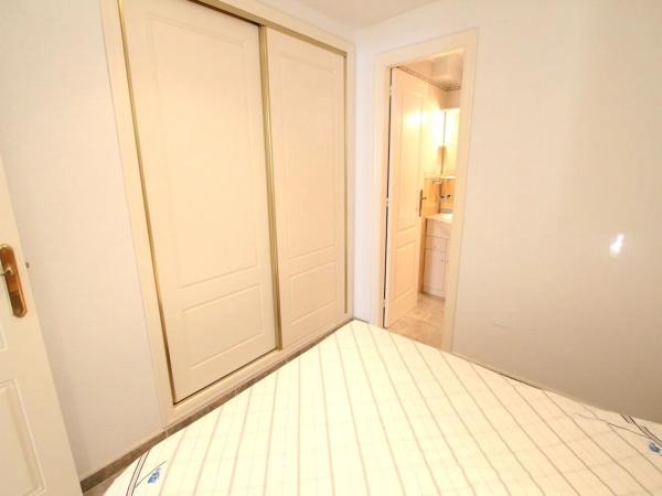 Chalet pareado en calle Agata