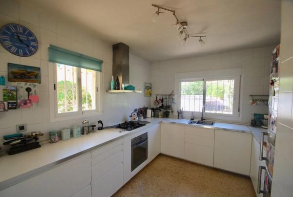 Casa independiente en calle riu turia