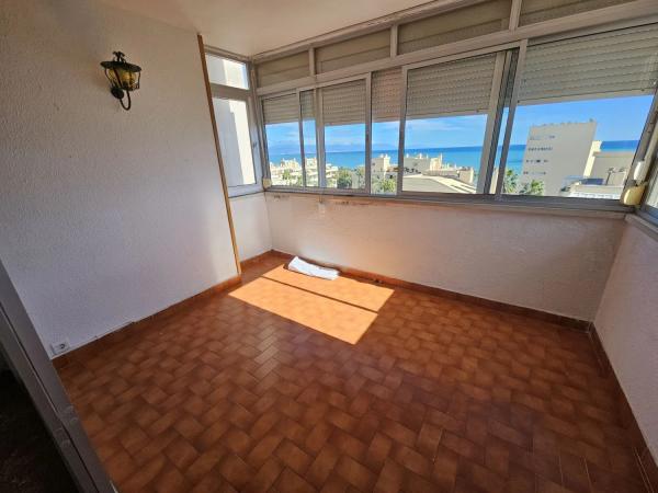 Piso en La Carihuela - Los Nidos