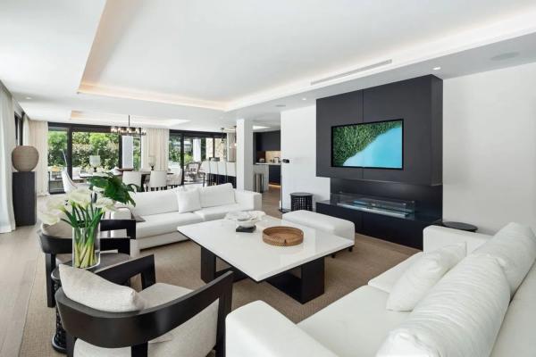 Casa independiente en calle Auriga