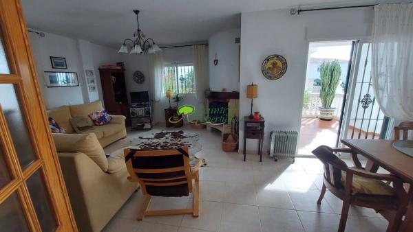 Chalet en Urbanización Santa Rosa