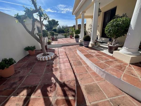 Casa independiente en paseo de los Jazmines s/n