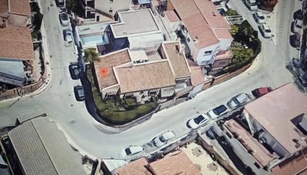 Chalet en calle Escritor Santi Marín, 2