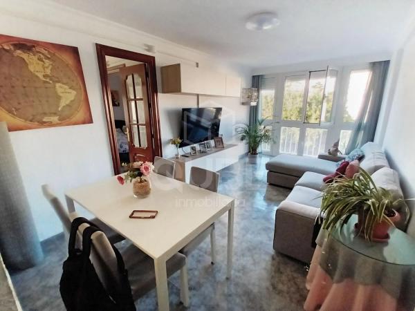 Piso en avenida de Sor Teresa Prat