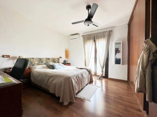 Chalet adosado en calle de la Cornisa, 17