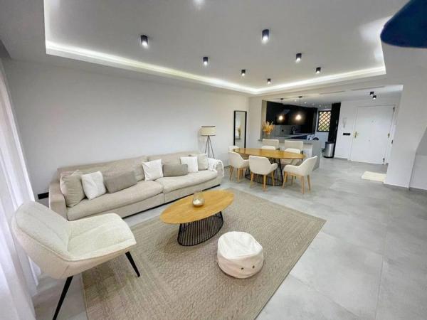 Chalet adosado en calle Felisa de Cortes