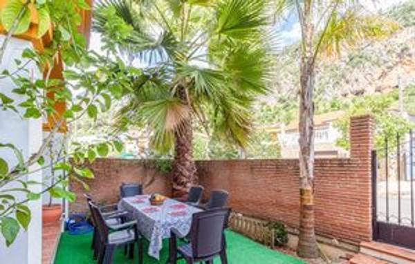 Chalet adosado en Barriada estación, 80 Lan