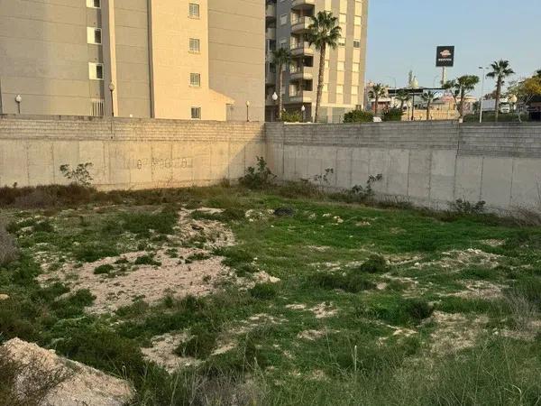 Terreno en Puerto Deportivo