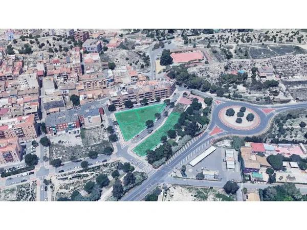 Terreno en paseo Ermita