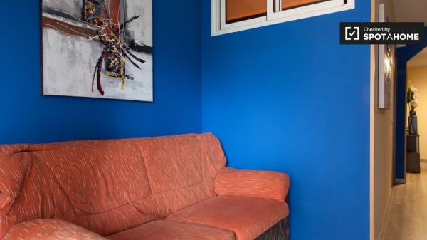 Chambre confortable dans un appartement partagé à Alcalá de Henares