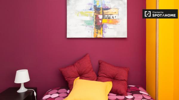 Chambre intelligente dans un appartement partagé à Alcalá de Henares