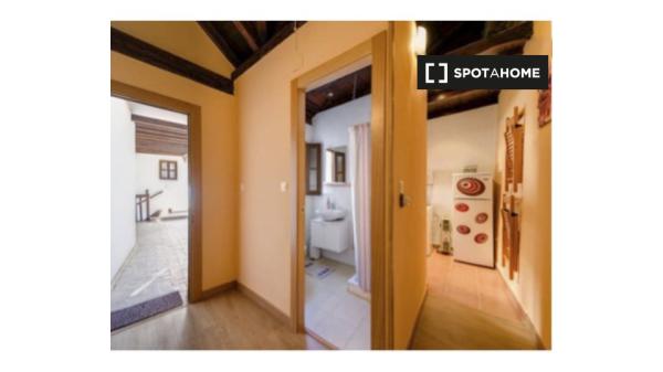 Apartamento de 1 dormitorio en alquiler en Albaicín, Granada
