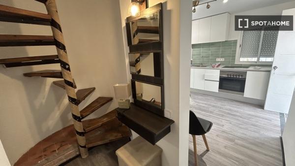 Piso de 2 habitaciones en alquiler en Canyelles