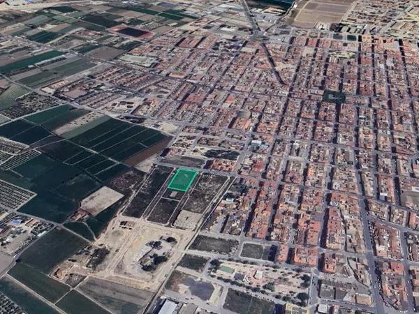 Terreno en calle Valencia