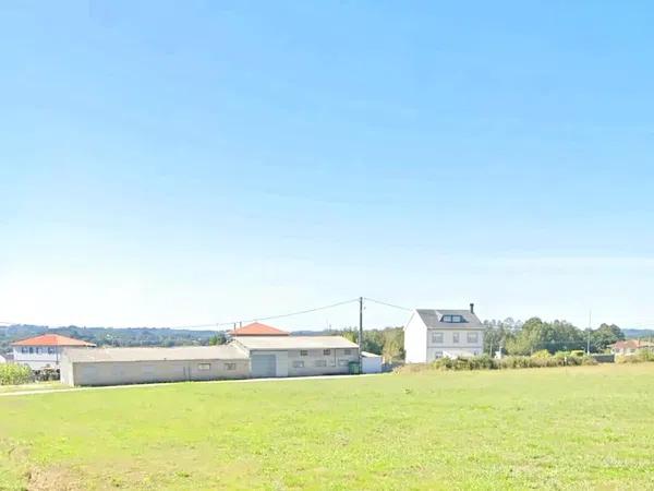 Terreno en calle Outeiro