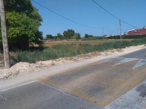 Terreno en calle Perleta s/n