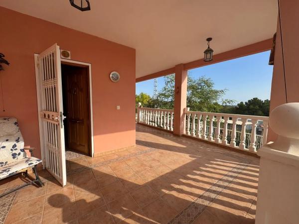 Casa independiente en camino Podenco