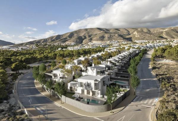 Casa independiente en calle Praga, 88