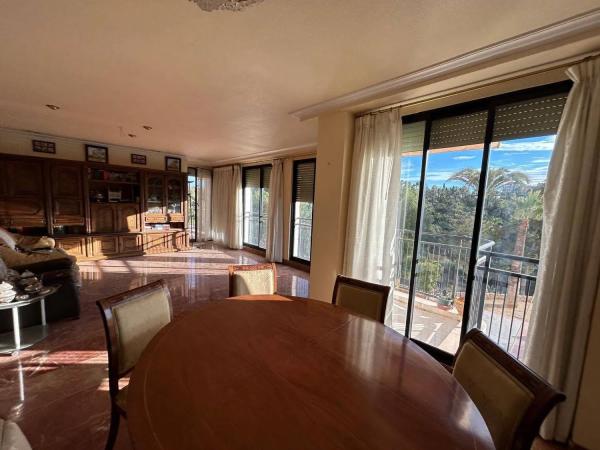 Piso en avenida de la Comunitat Valenciana