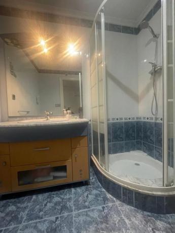 Piso en calle Cortés Valencianas