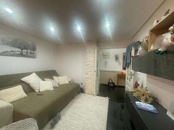 Piso en calle Cortés Valencianas