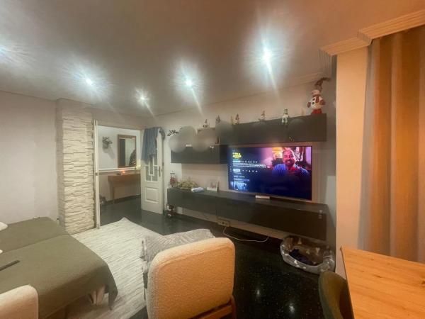 Piso en calle Cortés Valencianas