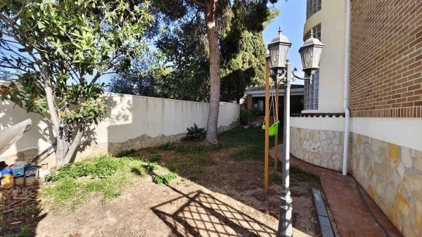 Casa independiente en calle de los Almendros, 33