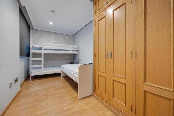 Piso en calle José Martínez Ruiz Azorín, 136