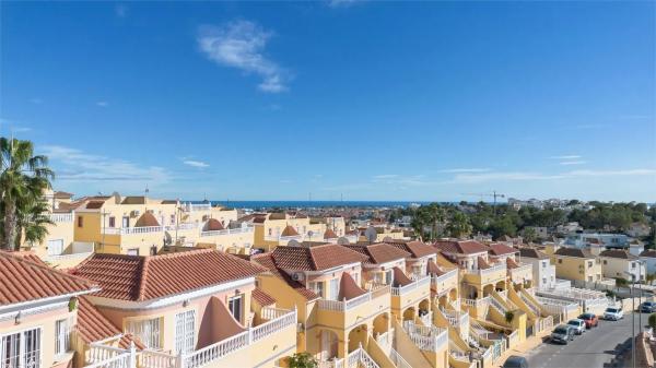 Chalet adosado en calle Peña Vieja, 44 ---2