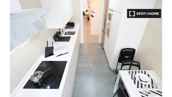 Zimmer zu vermieten in 4-Zimmer-Wohnung in Basurto, Bilbao