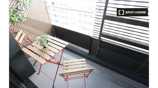 Zimmer zu vermieten in 4-Zimmer-Wohnung in Basurto, Bilbao