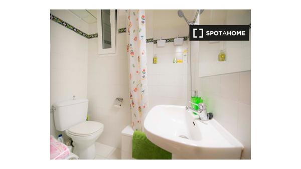 Zimmer zu vermieten in 3-Zimmer-Wohnung in Castaños, Bilbao