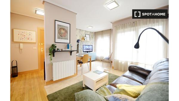 Zimmer zur Miete in 3-Zimmer-Wohnung in Txurdinaga, Bilbao