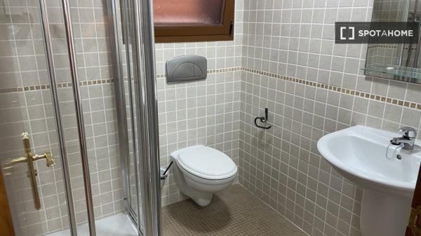 Bungalow de 1 dormitorio en alquiler en Alicante