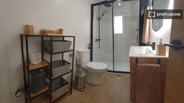 Piso de 3 dormitorios en alquiler en Sevilla