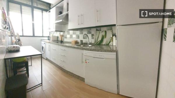 Piso de 3 dormitorios en alquiler en Sevilla