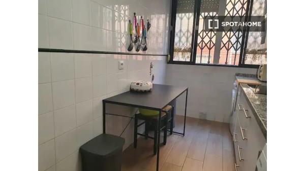 Piso de 3 dormitorios en alquiler en Sevilla