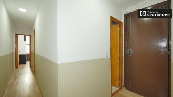 Spacious room in 4-bedroom apartment in El Raval, Barcelona