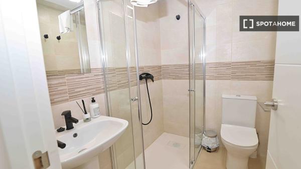 Room in shared apartment in Santander