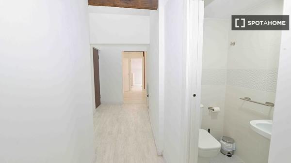 Room in shared apartment in Santander