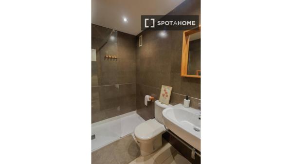 Piso de 4 habitaciones en alquiler en El Campello, Alicante