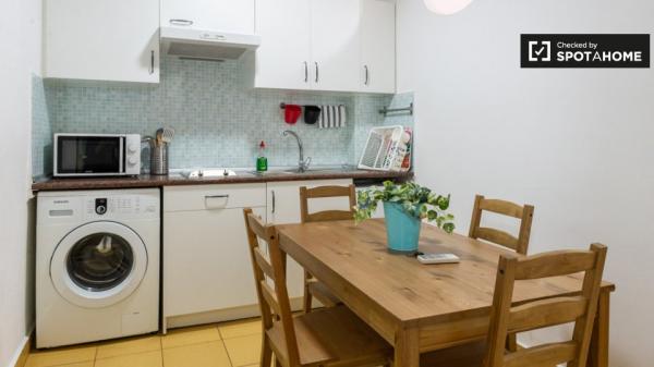 Alquiler de habitaciones en acogedor apartamento de 2 dormitorios en El Born - Stud