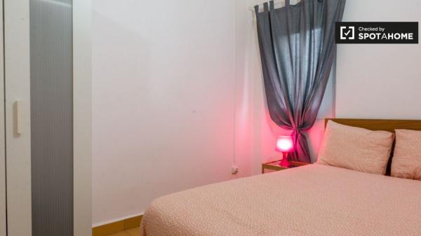 Alquiler de habitaciones en acogedor apartamento de 2 dormitorios en El Born - Stud
