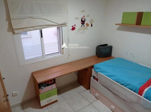 Piso en calle l'Aguila