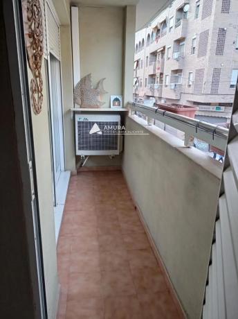 Piso en calle l'Aguila