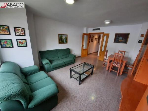 Piso en calle Angelina Bendito, 16