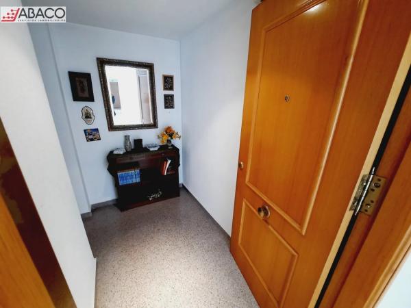 Piso en calle Angelina Bendito, 16