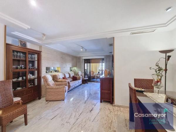 Piso en calle General Lacy, 12