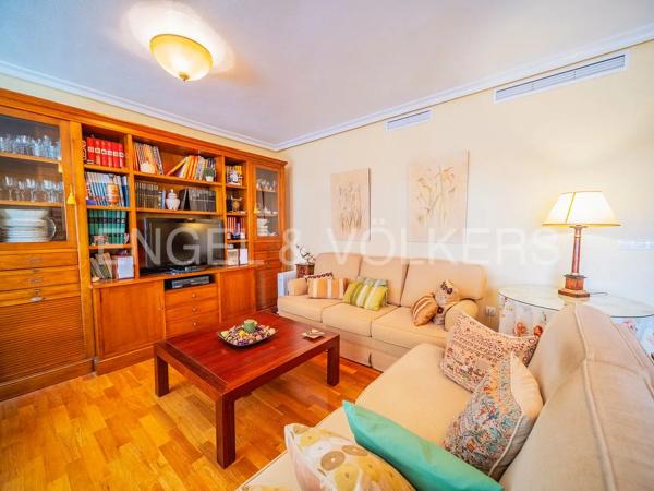 Piso en calle Arpón